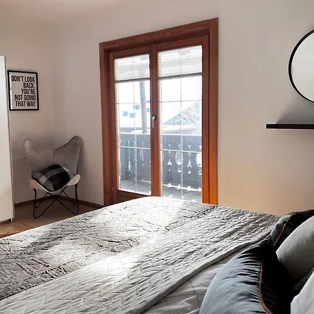 シャレー 4 Season *