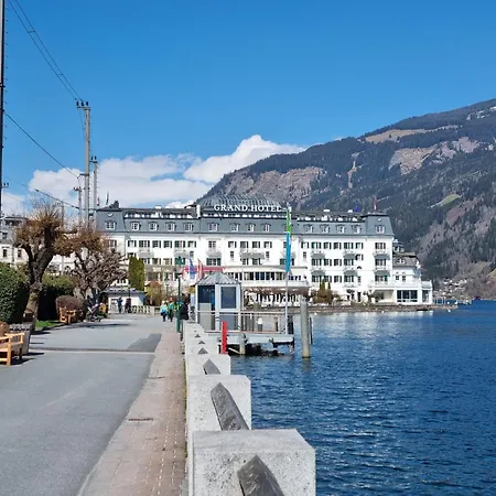 4 Season Chalet Zell am See